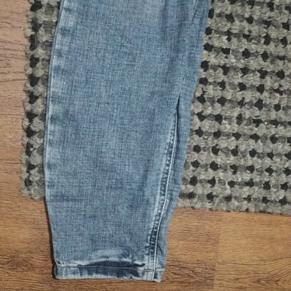 Eunina Distressed Skinny Jeans in Blue - Picture 8 of 13